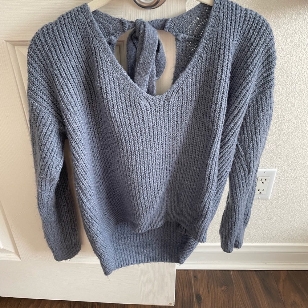 Woven heart blue knit top size small